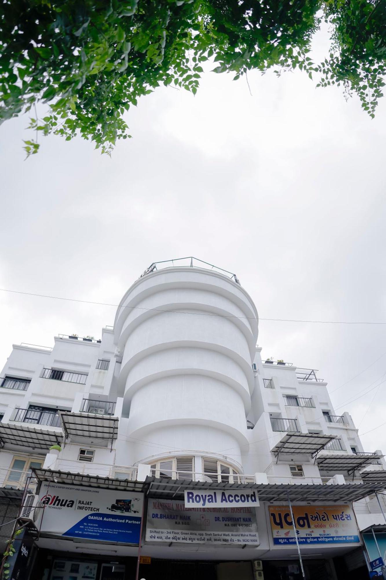 Hotel Royal Accord Surat Exterior photo