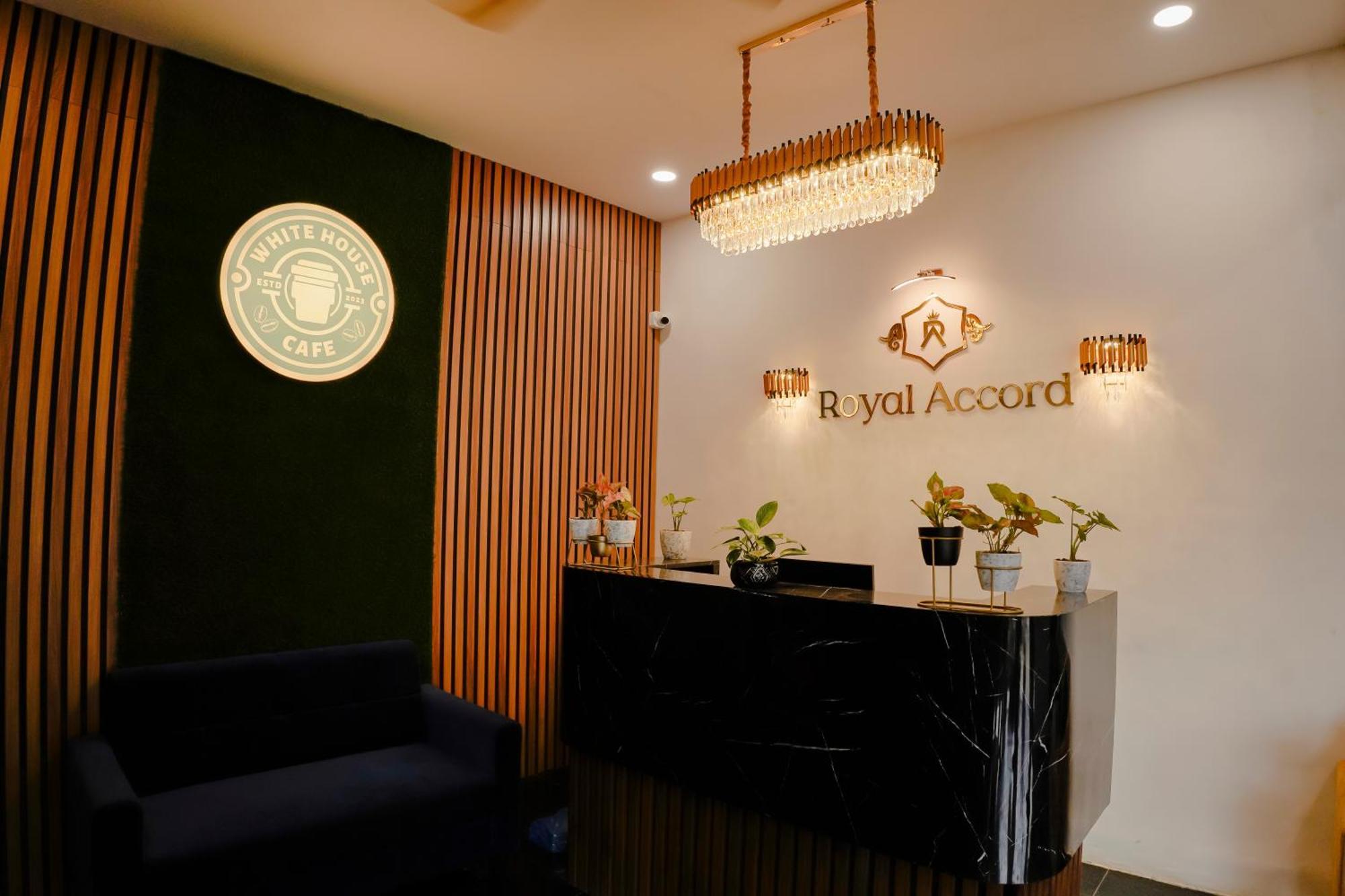 Hotel Royal Accord Surat Exterior photo