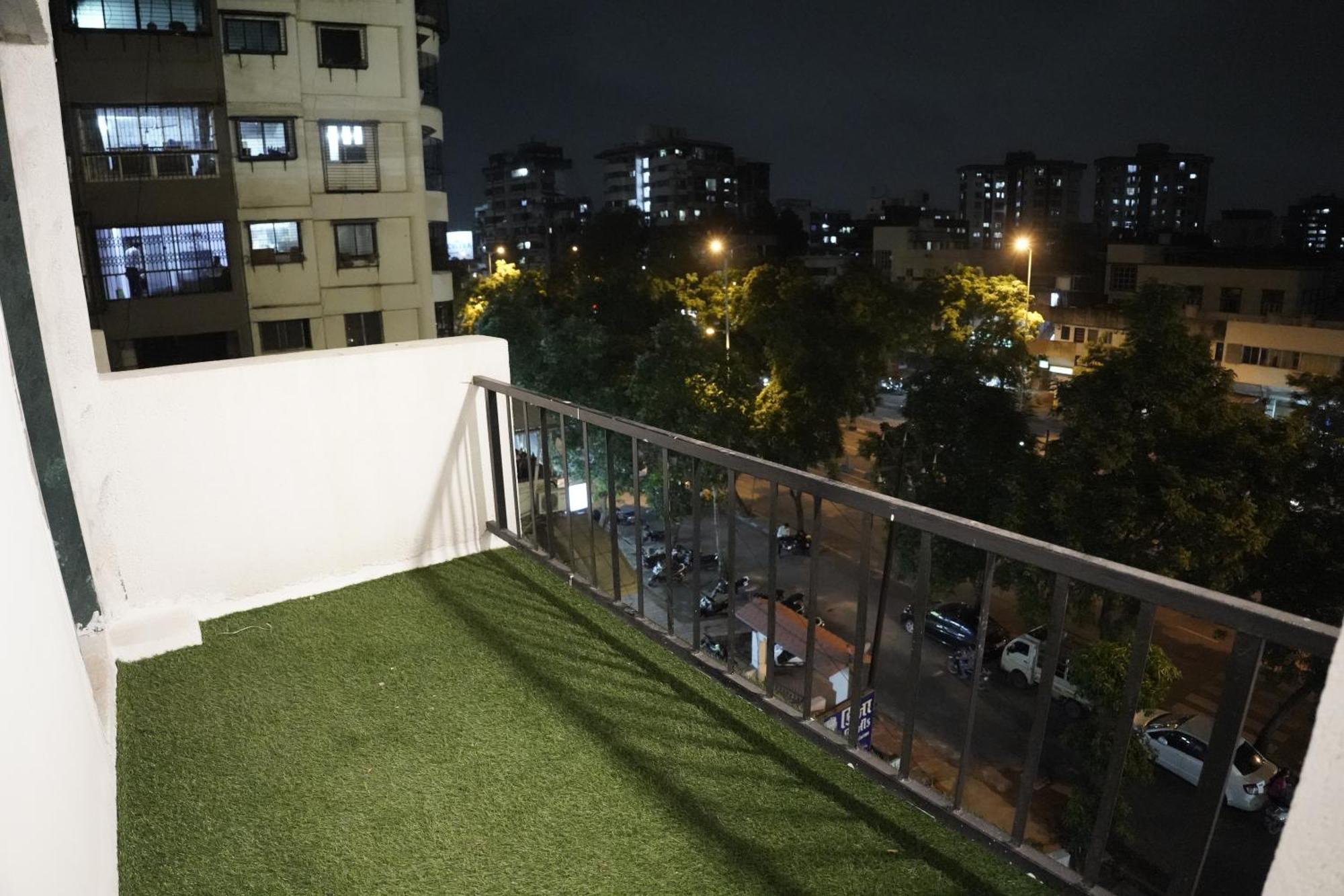 Hotel Royal Accord Surat Exterior photo